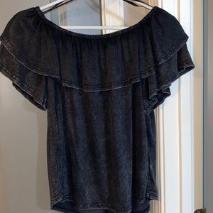 She + Sky off the shoulder